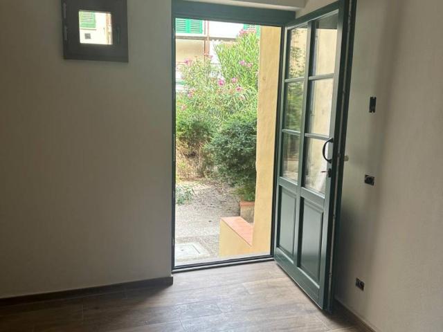 Villa Indipendente in affitto a Signa, Toscana