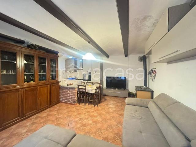 Villa Indipendente in affitto a Sommariva del Bosco, Piemonte