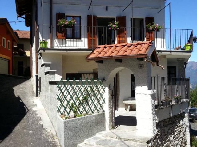 Villa Indipendente in affitto a Campino, Stresa