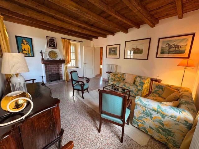 Villa Indipendente in affitto a Caidate, Sumirago