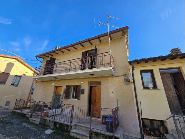 Villa Indipendente in affitto a Terni, Umbria