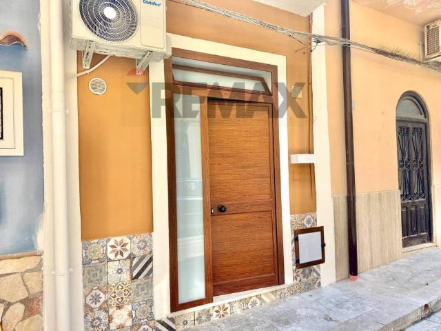 Villa Indipendente in affitto a Terrasini, Sicilia