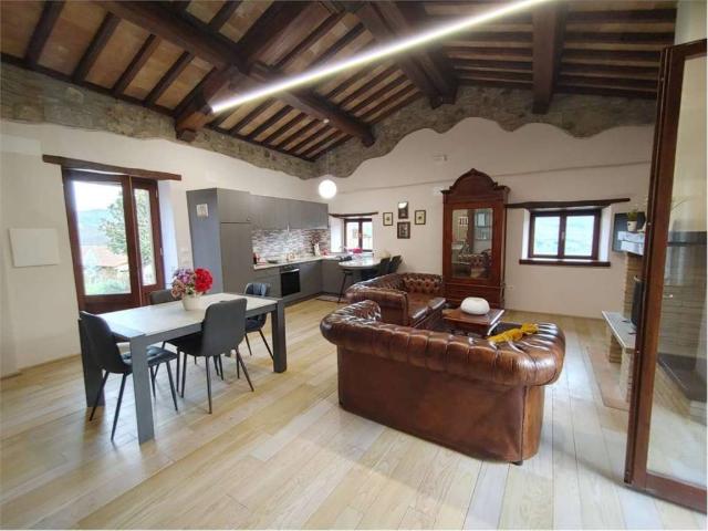 Villa Indipendente in affitto a Izzalini, Umbria
