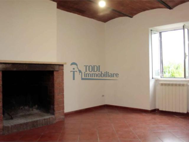 Villa Indipendente in affitto a Izzalini, Umbria