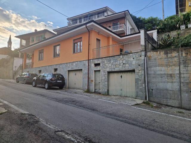 Villa Indipendente in affitto a Piemonte, Asti