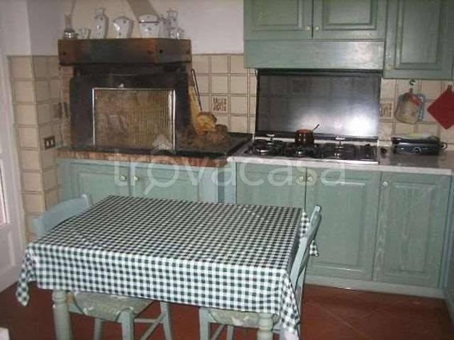 Villa Indipendente in affitto a Torgiano, Perugia