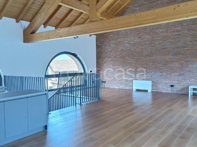 Villa Indipendente in affitto a Trivolzio, Pavia
