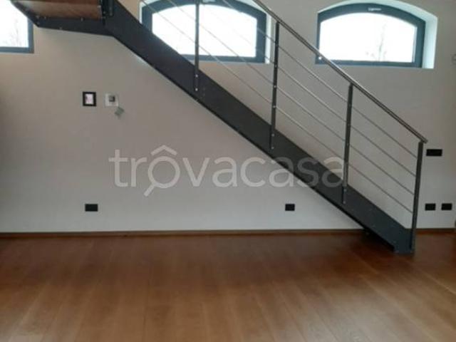 Villa Indipendente in affitto a Trivolzio, Lombardia