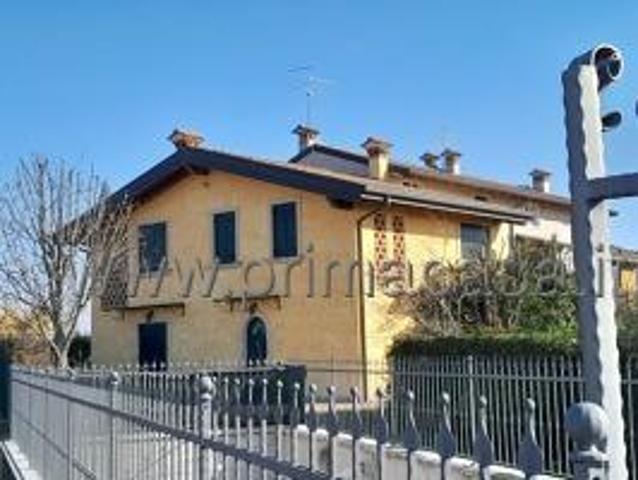 Villa Indipendente in affitto a Verona, Borgo Roma