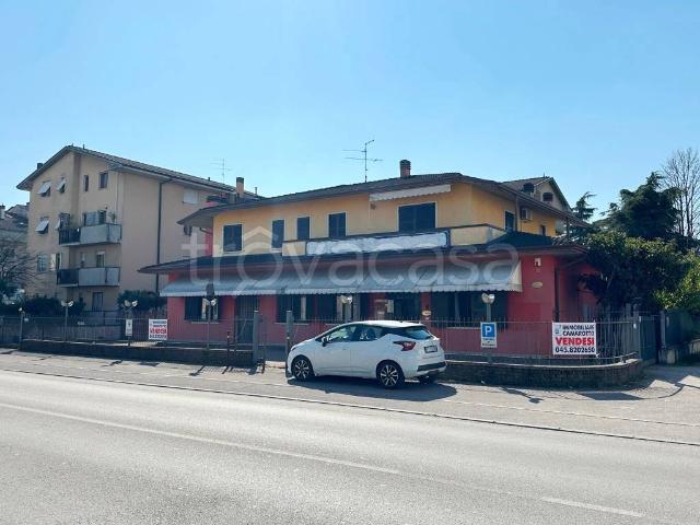 Villa Indipendente in affitto a Palazzina, Brenzone