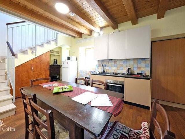 Villa Indipendente in affitto a Ovest, Brenzone