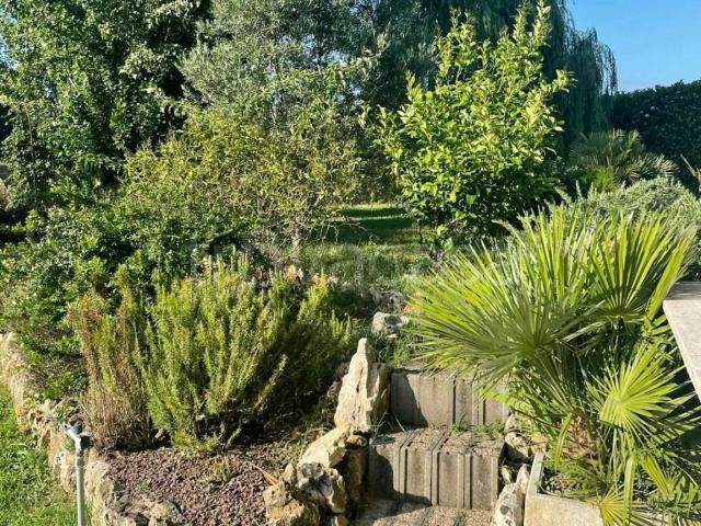 Villa Indipendente in affitto a Cortaccione, Spoleto