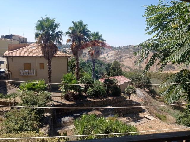 Villa Indipendente in affitto a Caltagirone, Canalotto
