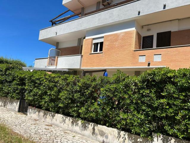Villa Indipendente in affitto a Sant'Olivo, Anzio