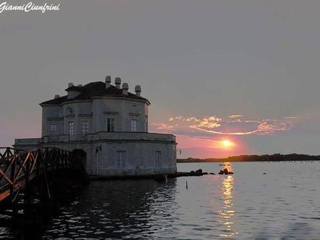Villa Indipendente in affitto a Bacoli, Campania