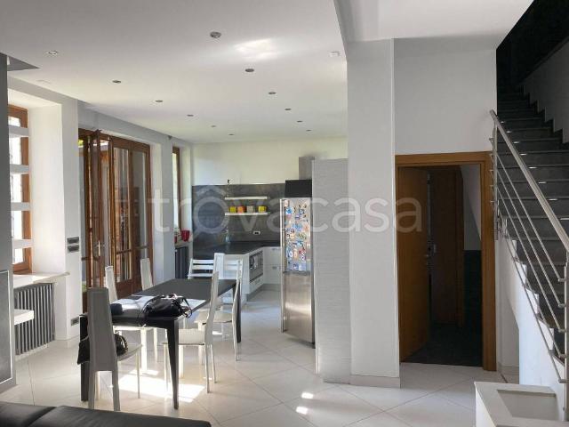 Villa Indipendente in affitto a Piemonte, Torino