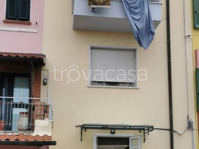 Villa Indipendente in affitto a Sant'Antonio, Carrara
