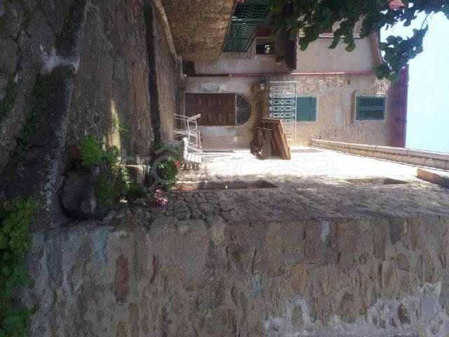 Villa Indipendente in affitto a Strada in Casentino, Castel San Niccolò