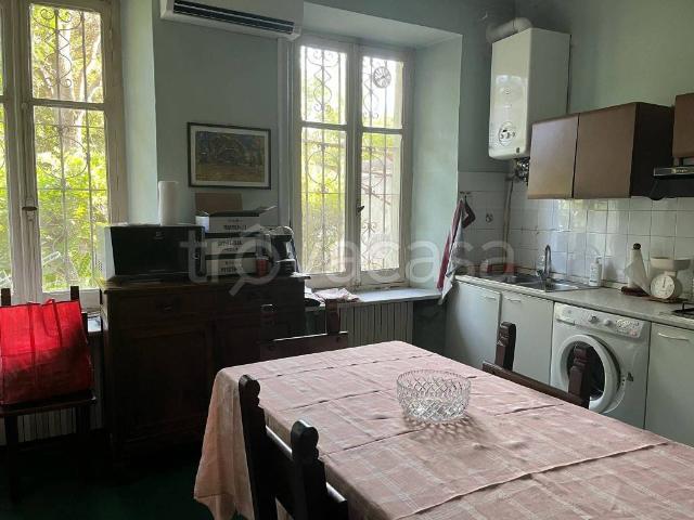 Villa Indipendente in affitto a Piemonte, Asti