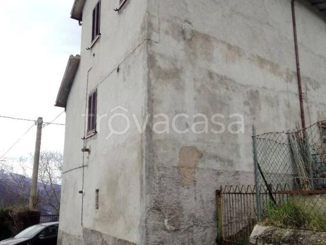 Villa Indipendente in affitto a Vallerio, Cerreto Di Spoleto