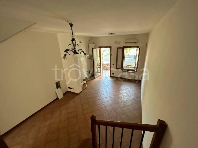 Villa Indipendente in affitto a Unione Comuni Modenesi Area Nord, Concordia Sulla Secchia