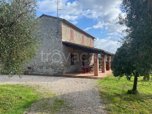 Villa Indipendente in affitto a Bivio Di Ravi, Toscana
