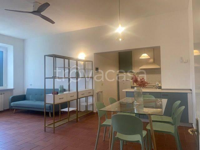 Villa Indipendente in affitto a Marina Di Massa, Toscana