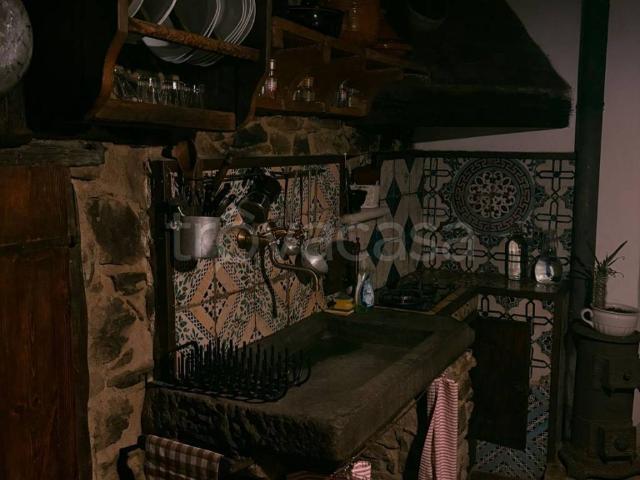 Villa Indipendente in affitto a Tobbiana, Montale