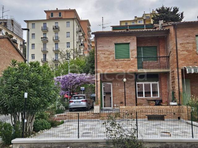 Villa Indipendente in affitto a Cenerente, Umbria