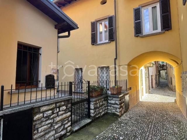Villa Indipendente in affitto a Tremezzina, Lombardia
