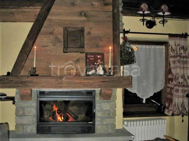 Villa Indipendente in affitto a Aosta