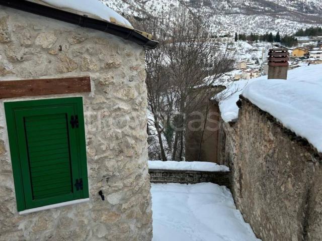Villa Indipendente in affitto a Villalago, Abruzzo