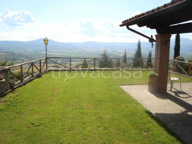 Villa Indipendente in affitto a Acquapendente, Lazio