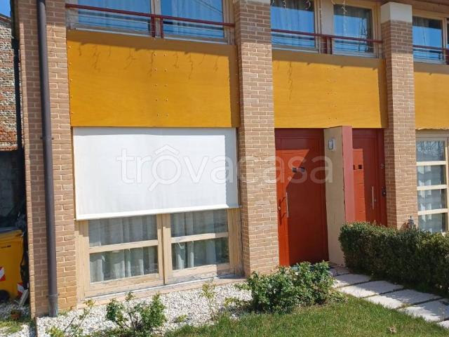 Villa Indipendente in affitto a Fonte, Altivole