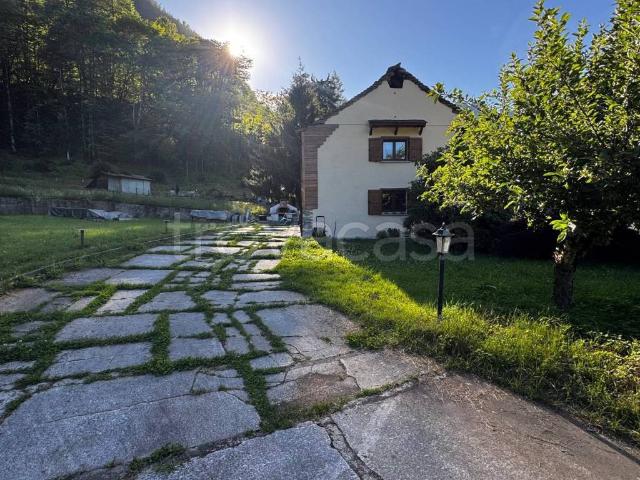 Villa Indipendente in affitto a Bannio Anzino, Piemonte