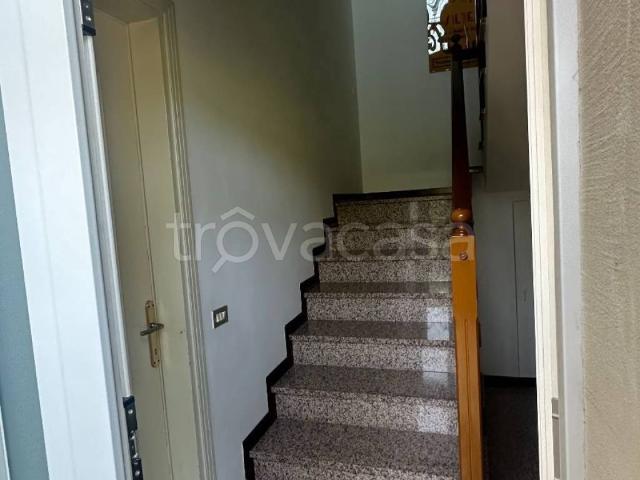 Villa Indipendente in affitto a Arquà Petrarca, Veneto