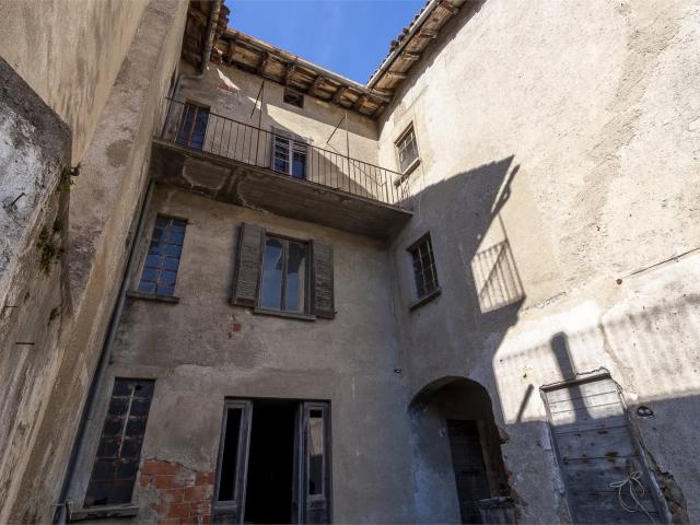 Villa Indipendente in vendita a Abbadia Lariana, Lombardia