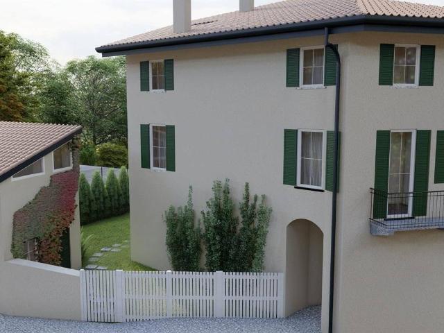 Villa Indipendente in vendita a Abbadia Lariana, Lombardia