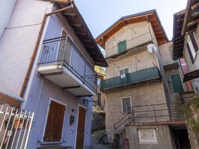 Villa Indipendente in vendita a Abbadia Lariana, Lombardia