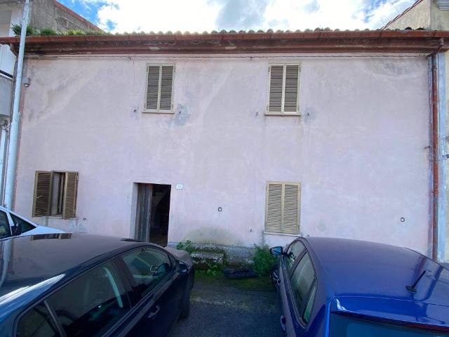 Villa Indipendente in vendita a Abbasanta, Sardigna/Sardegna