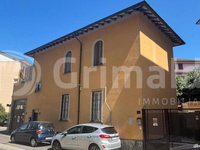 Villa Indipendente in vendita a Castelletto, Abbiategrasso