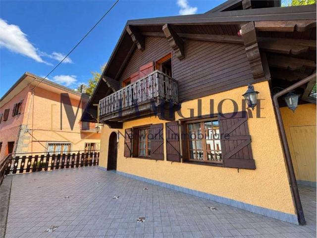 Villa Indipendente in vendita a Abetone, Abetone Cutigliano