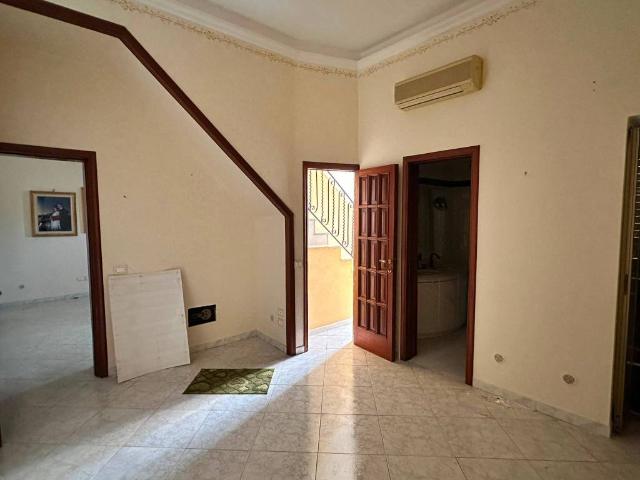 Villa Indipendente in vendita a Aci Castello, Sicilia