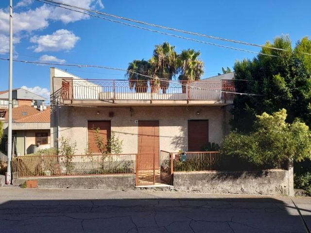 Villa Indipendente in vendita a Ficarazzi, Aci Castello