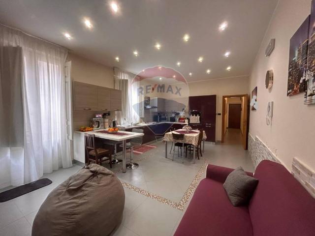 Villa Indipendente in vendita a Aci Santa Lucia, Aci Catena