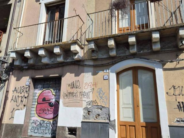 Villa Indipendente in vendita a Aci San Filippo, Aci Catena