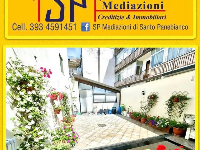 Villa Indipendente in vendita a Aci Catena, Sicilia