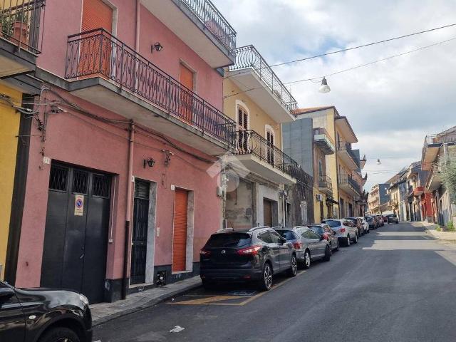 Villa Indipendente in vendita a Aci Sant'antonio, Sicilia