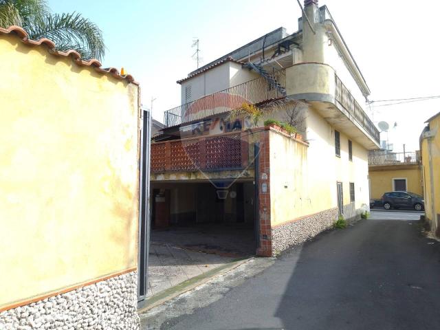 Villa Indipendente in vendita a Acireale, Sicilia