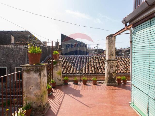 Villa Indipendente in vendita a Acireale, Sicilia